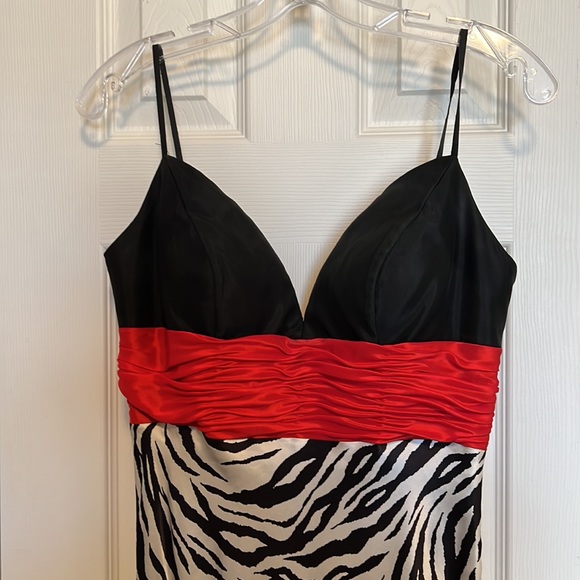 Jovani Silk Prom Dress - Picture 2 of 10